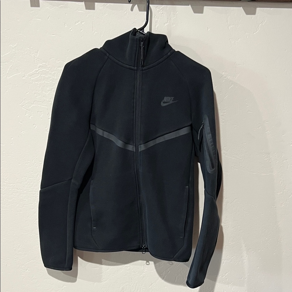 Nike Tech Men's Black Jacket